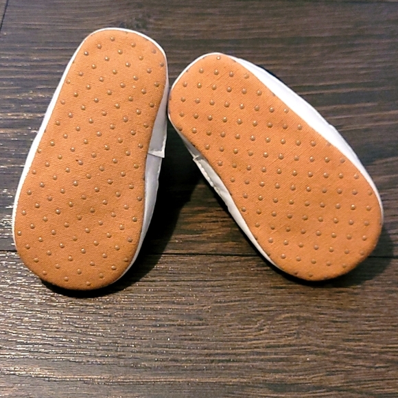 🍼NWOT Infant Shoes - Picture 3 of 3